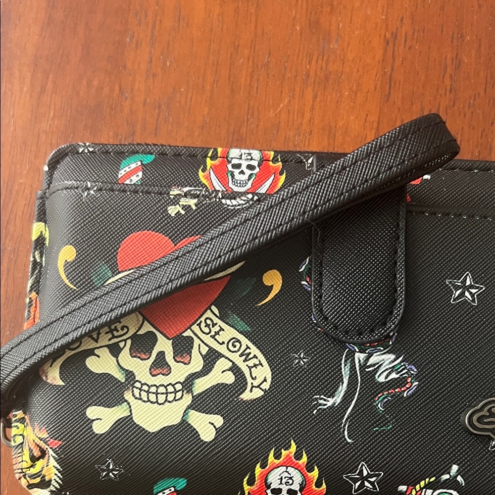 Ed Hardy Black Wallet with Colorful Skull Design - Picture 4 of 8